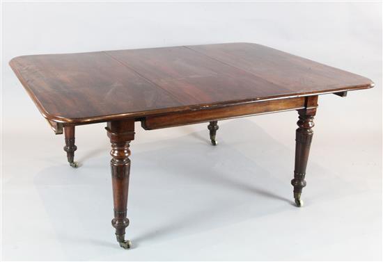 A Victorian mahogany extending dining table, W.4ft 2in. extends to 9ft 4in.